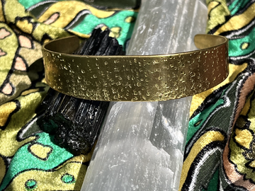 Selling with online payment: Brass Textured Cuff