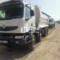 Location: Location camion benne 8x4 RENAULT 440 