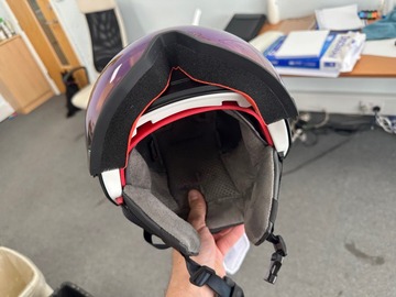Winter sports: Atomic Ski Helmet - M - New