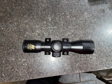 Selling: Ncstar 4x30 scope w/ mounting rings