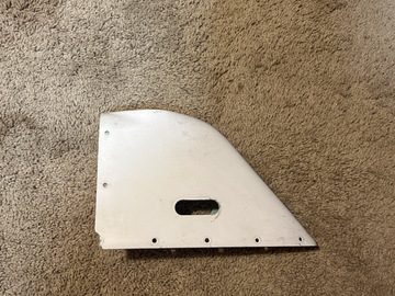 Airplane Parts : Cessna Tip Fin P/N 0731606