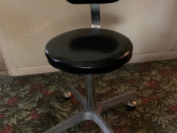 Selling with online payment: Desk Chair 3 with castors