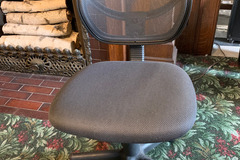 Selling with online payment: Desk Chair 7