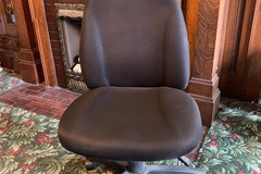 Selling with online payment: Desk Chair 8