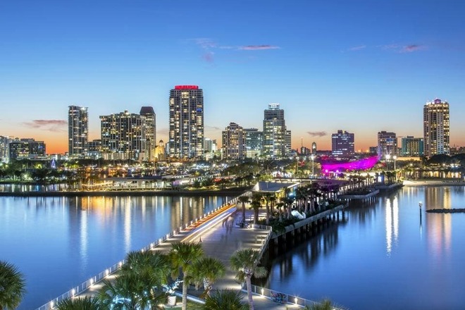 St. Petersburg Fl,  Great Parking for RV’s, Campers, Trailers