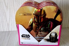 Comprar ahora: Star Wars The Mandalorian Case of (4) LARGE Tins - Chocolate