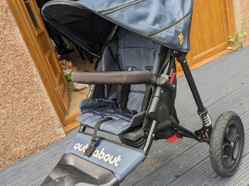Rent out Monthly: Out n about single nipper V4 navy 
