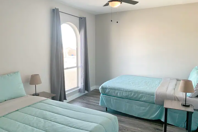 Lakeview | Heatable Pool/Spa | PoolTable | Sleep12