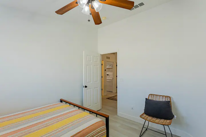 Sunset Paradise | Pool | BBQ | Smart TV | Sleeps10