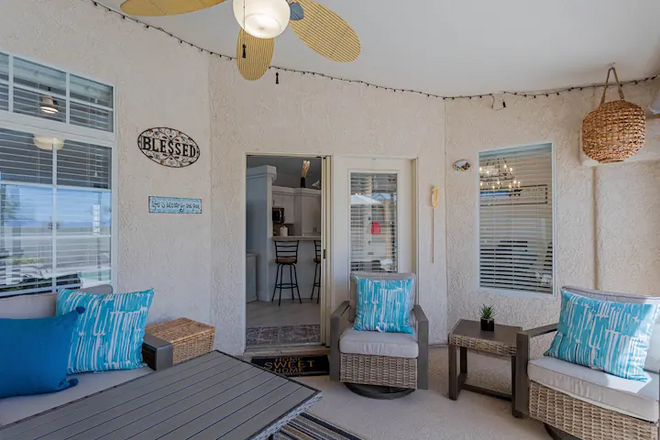 Sunset Paradise | Pool | BBQ | Smart TV | Sleeps10