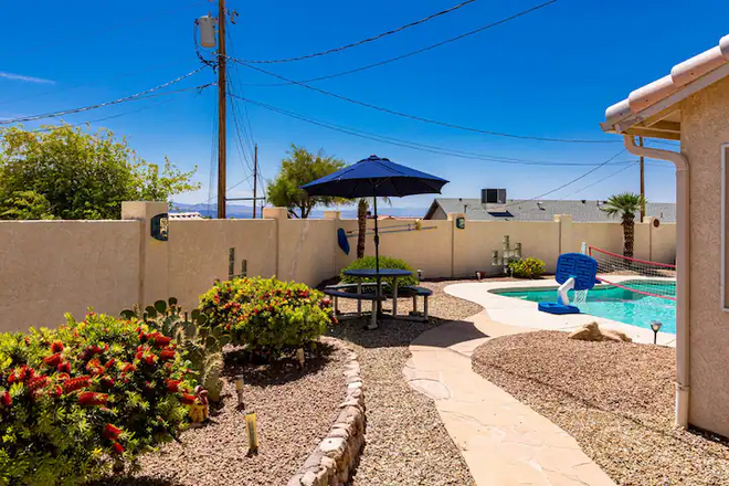 Sunset Paradise | Pool | BBQ | Smart TV | Sleeps10