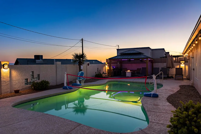 Sunset Paradise | Pool | BBQ | Smart TV | Sleeps10