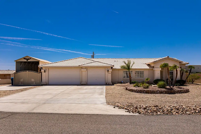 Sunset Paradise | Pool | BBQ | Smart TV | Sleeps10