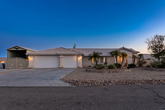 Sunset Paradise | Pool | BBQ | Smart TV | Sleeps10