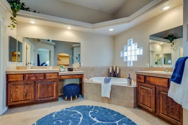 HavaCabana Pool | Spa | Games | Lake View | Garage