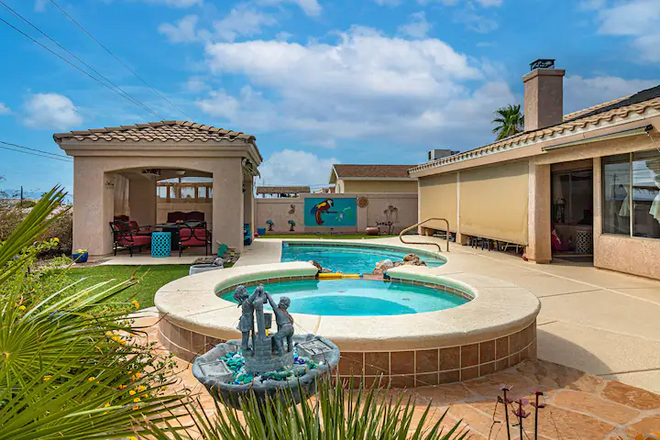 Lake Escape - Pool | Spa | LakeView | Pet Friendly