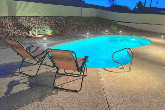 Relax&Unwind | Pool | Nintendo | Horseshoe | Cozy