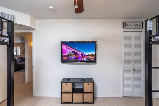 Relax&Unwind | Pool | Nintendo | Horseshoe | Cozy