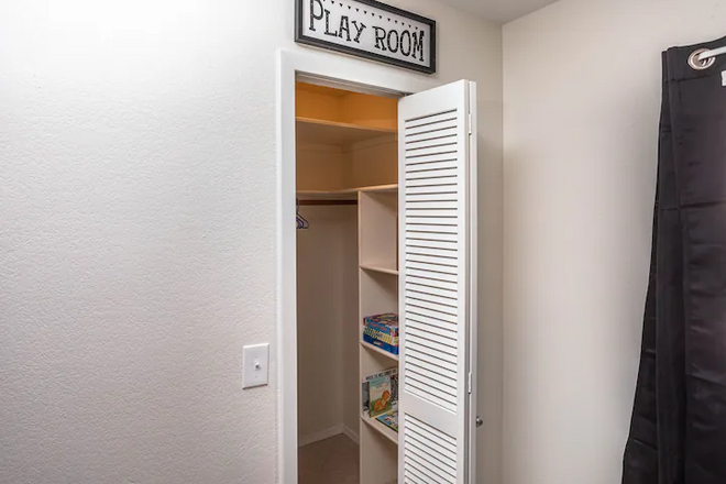 Relax&Unwind | Pool | Nintendo | Horseshoe | Cozy