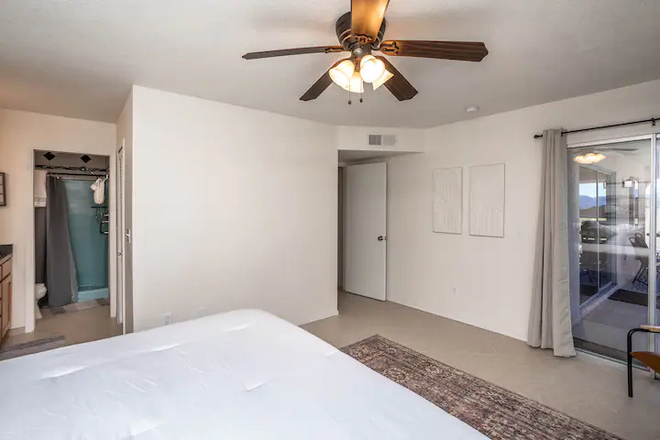 Relax&Unwind | Pool | Nintendo | Horseshoe | Cozy