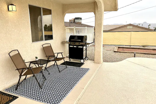 Relax&Unwind | Pool | Nintendo | Horseshoe | Cozy