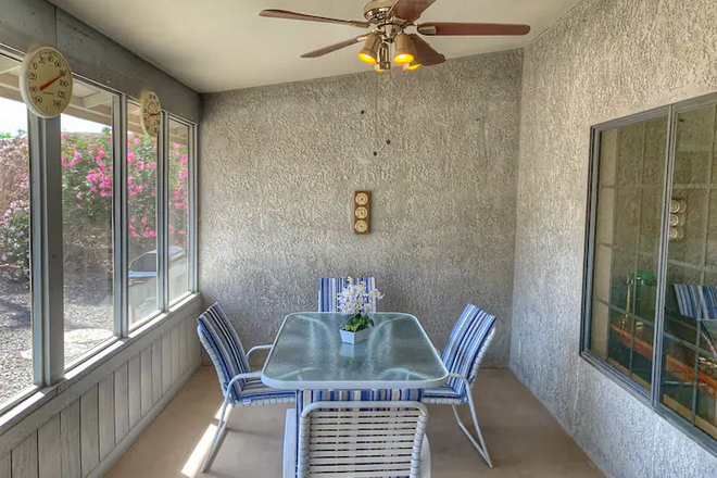 Desert Backdrop | Trail Access | Pets | Fire pit