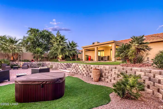You Can Find Me At The Lake | Firepit | BBQ | Spa