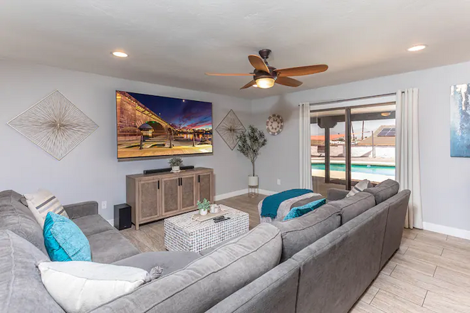 HavaSunny Stay - Pool | Spa | Game Room | Fire Pit