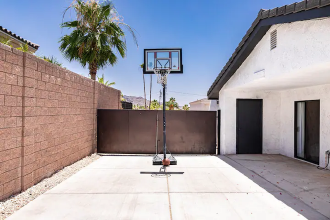HavaSunny Stay - Pool | Spa | Game Room | Fire Pit