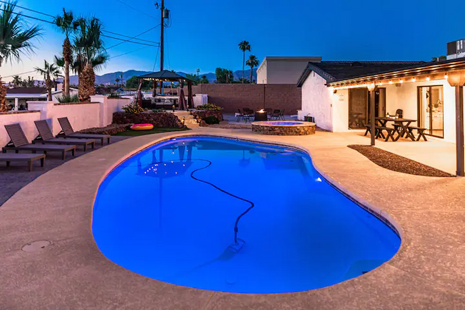 HavaSunny Stay - Pool | Spa | Game Room | Fire Pit