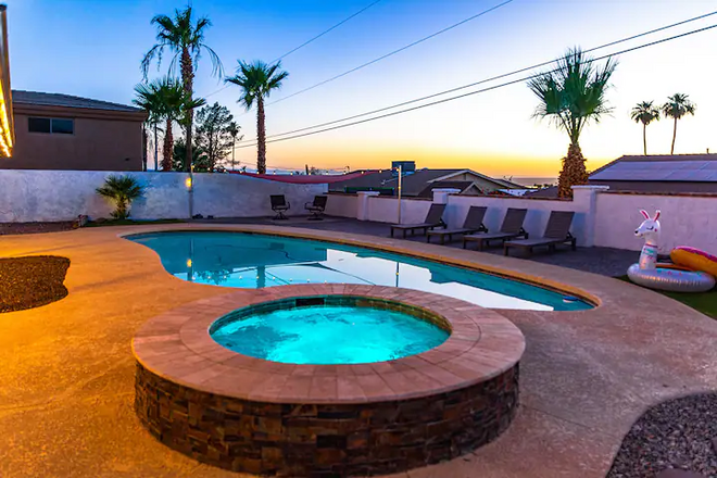 HavaSunny Stay - Pool | Spa | Game Room | Fire Pit
