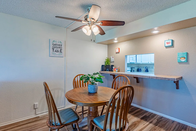 Long Stays | Lake Views | Pool | Spa | Central