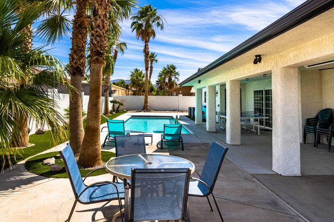 HavaINCREDIBLE Stay | Pool | Spa | Movies | EVSE
