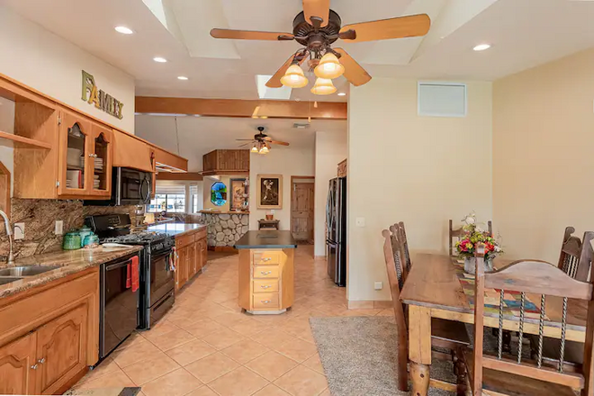 HavaLake Stay | Heatable Pool | Largest Driveway