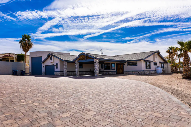 HavaLake Stay | Heatable Pool | Largest Driveway