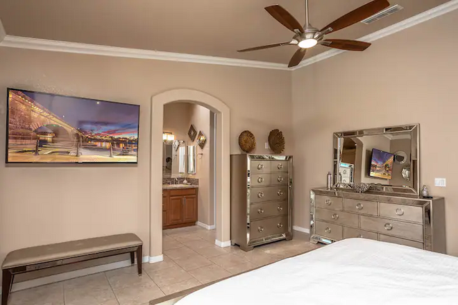 Luxury Home - Pool | Spa | 3BRM | Minutes To Lake
