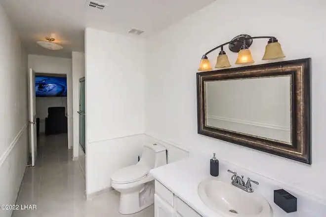 LakeView | Minute From New Launch | Pool/Spa | Fun