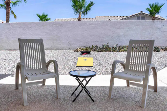 Cheerful Pool Home | 10Min To Lake | Clean | Cozy