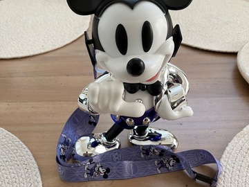 Selling with online payment: Mickey 100th Anniversary Sipper Cup