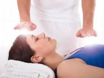 Wellness Session Single: Energy healing therapy with Vinaya
