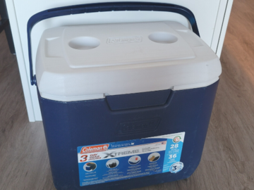 Renting out with online payment: Coleman 28 Quart Cooler