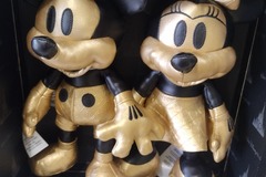 Selling with online payment: Limited Edition Mickey & Minnie Mouse 50th WDW Anniversary