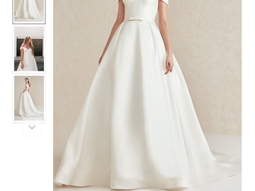 Selling: Oleg Cassini Off-shoulder A-Line + veil