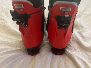 Winter sports: Nordica grip walk ski boots 