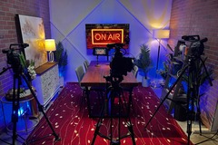 Rent Podcast Studio: Sarasota Podcast Studio - MakSchu Video Productions