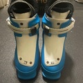 Winter sports: Salomon, ski boots JUNIOR SIZE UK 9/10, EU 26/27, Mondo 17/18
