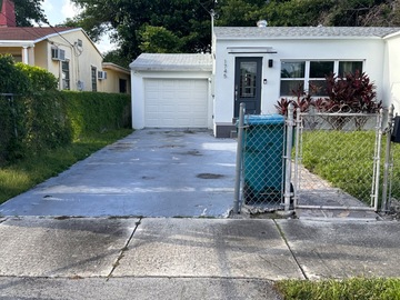 Daily Rentals: Miami FL, Drive-way, Covered, Secure Garage In The Heart Of Miami