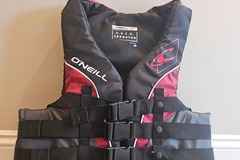 Renting out with online payment: Floating aid / Life Jacket (size L)