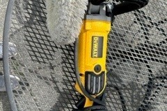 Renting out with online payment: Dewalt 9-in Variable Speed Buffer/Polisher - Corded
