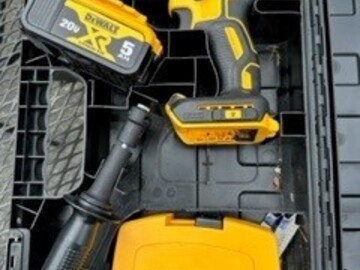 Renting out with online payment: Dewalt 20V Hammer Drill